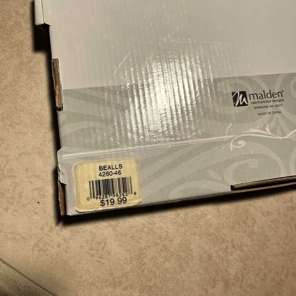 Malden Frame NWT - Picture 4 of 5